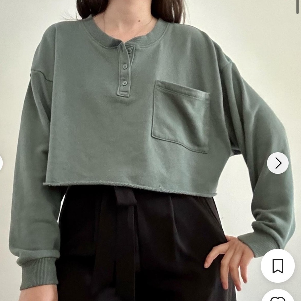 American Eagle Outfitters Women’s Sage Henley Small Cropped Sweatshirt